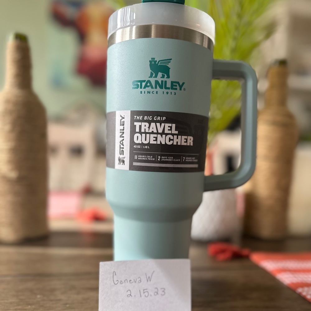 STANLEY TUMBLER 40oz NWT Seamfoam